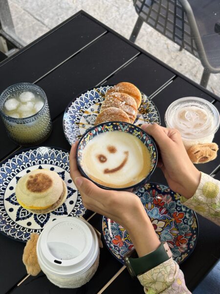 Capybara Café